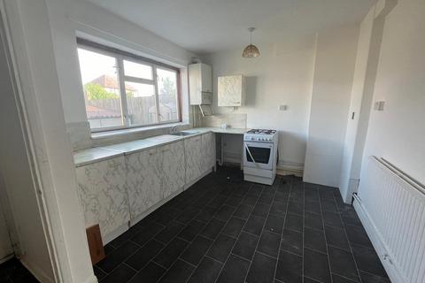 3 bedroom end of terrace house for sale, Ingoldsby Road, Gravesend, Kent, DA12