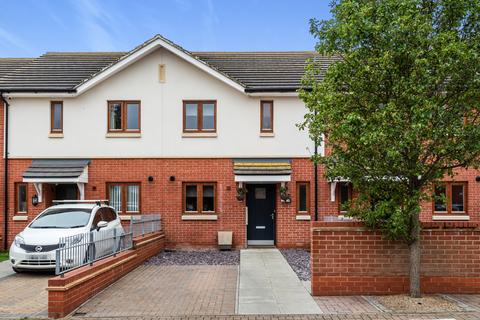 3 bedroom terraced house to rent, Burton Road Gravesend DA12