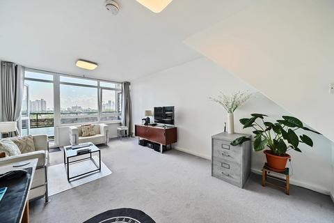 2 bedroom apartment for sale, Gaywood Street, London