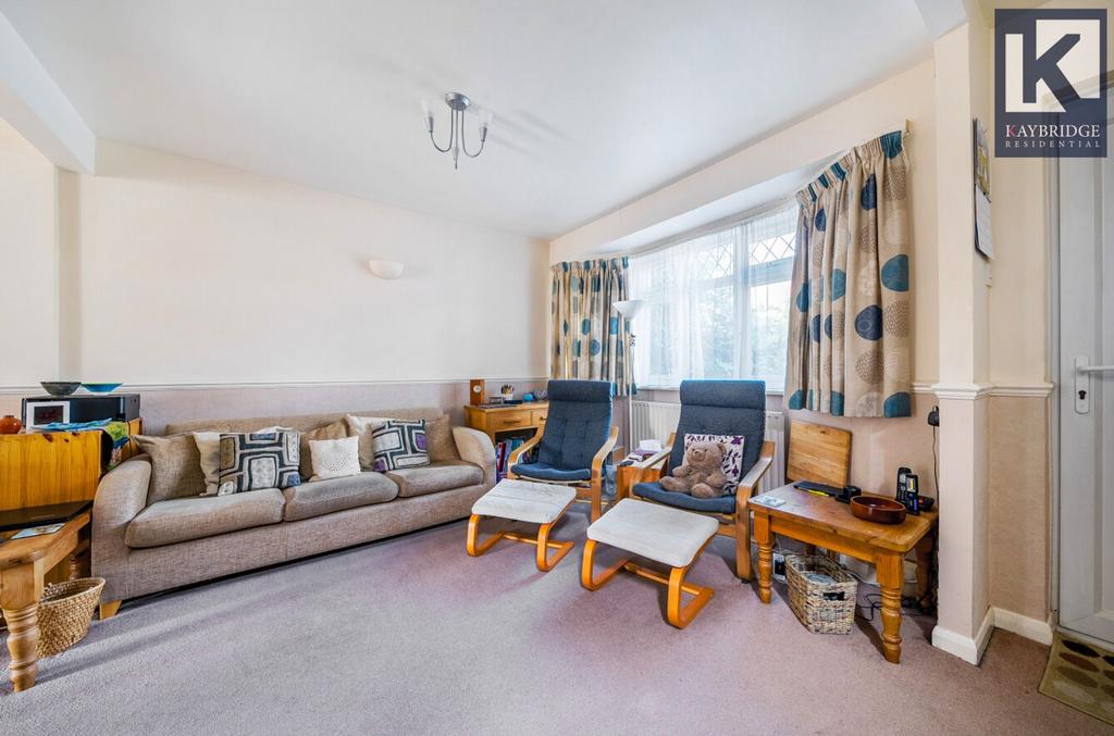 Pembury Avenue, Worcester Park - KT4 8 BY