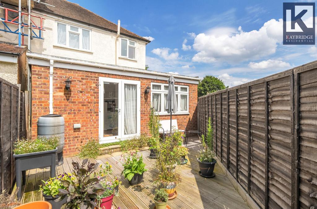 Pembury Avenue, Worcester Park - KT4 8 BY