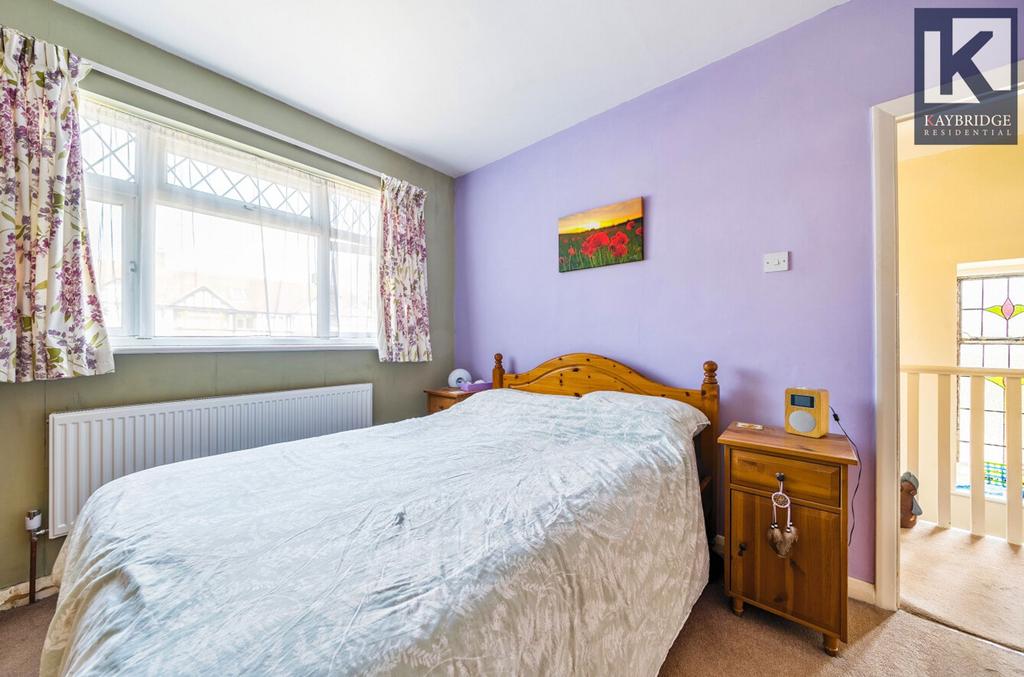 Pembury Avenue, Worcester Park - KT4 8 BY