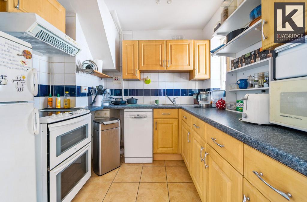 Pembury Avenue, Worcester Park - KT4 8 BY