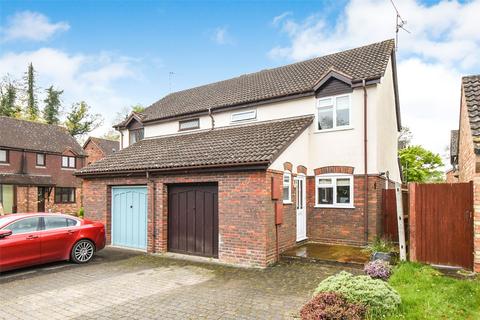 3 bedroom semi-detached house for sale, Vetch Field, Hampshire RG27
