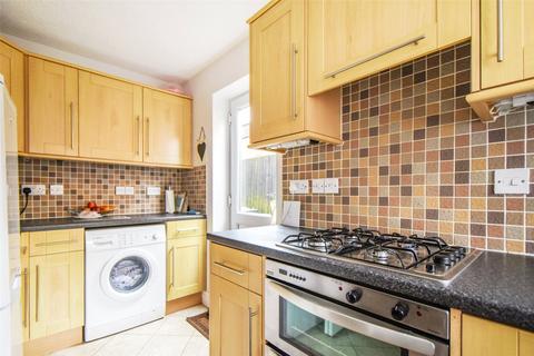 3 bedroom semi-detached house for sale, Vetch Field, Hampshire RG27