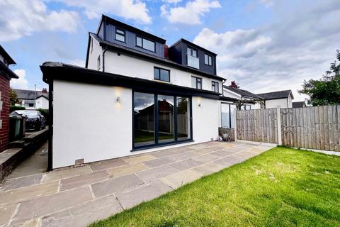 3 bedroom semi-detached house to rent, Victoria Drive, Horsforth, Leeds, West Yorkshire, LS18