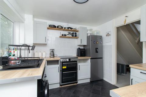 12 Lucerne Drive, Seasalter, Whitstable, CT5 4SE
