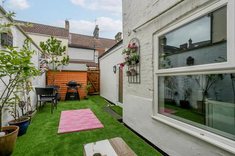 11 Cedar Road, Norwich, NR1 1HL