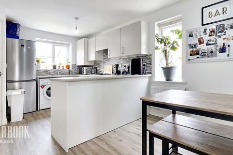 22 Archdale Road, Sheffield, S2 1NZ