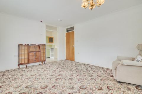 2 bedroom flat for sale, Sussex Avenue, Horsforth, Leeds, West Yorkshire, LS18