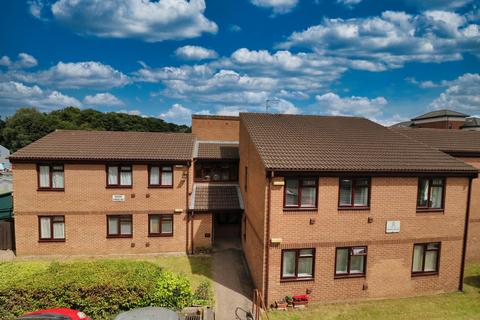2 bedroom flat for sale, Sussex Avenue, Horsforth, Leeds, West Yorkshire, LS18