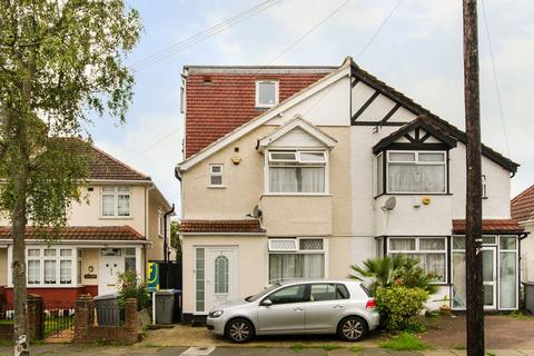 6 bedroom semi-detached house to rent, Repton Avenue, North Wembley, Wembley, HA0