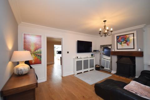 2 bedroom terraced house for sale, High Street, Rochester, ME1