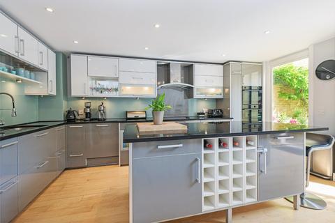 4 bedroom semi-detached house for sale, The Chase, London, SW4