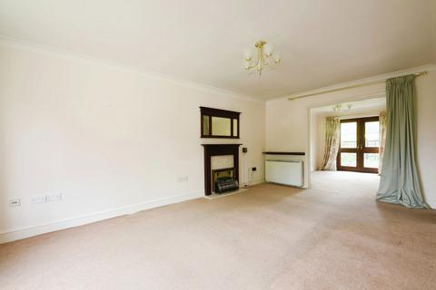 3 bedroom retirement property for sale, Hildesley Court, Newbury RG20