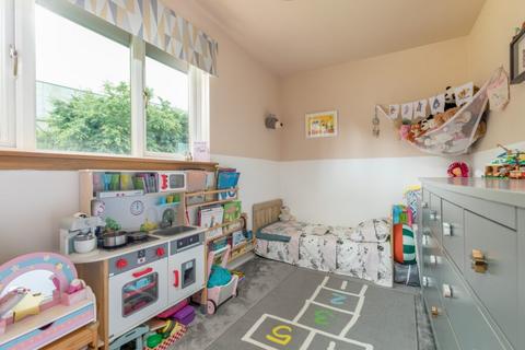 52 Carleton Drive, Giffnock, Glasgow, G46 6AQ