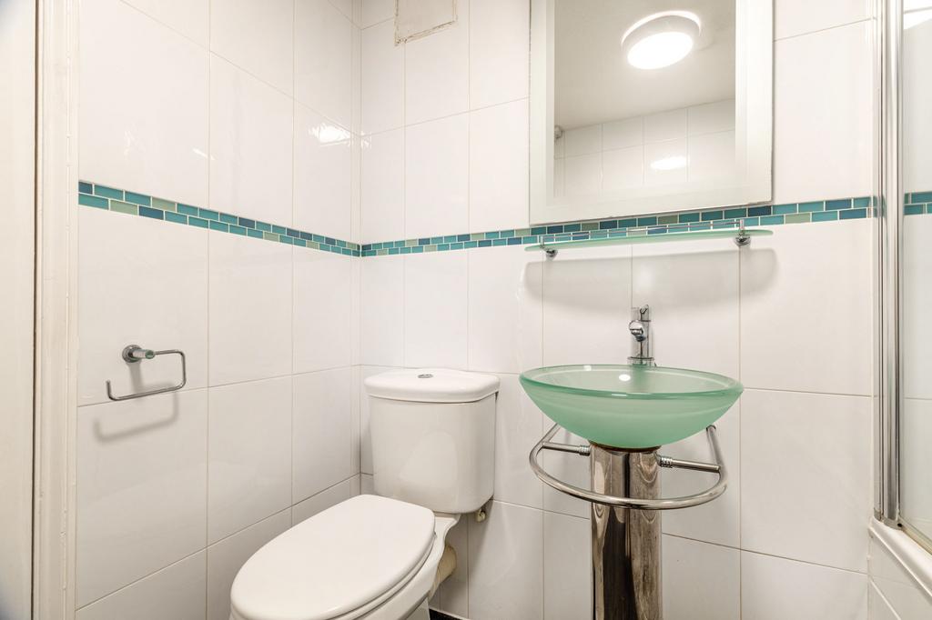 Main Bathroom