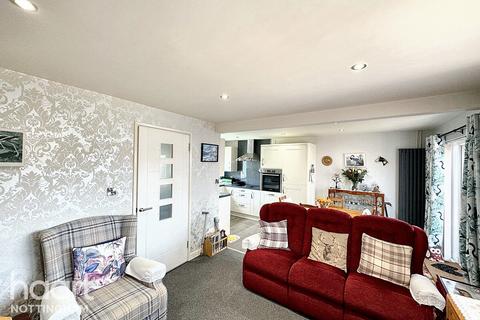 5 Balfron Gardens, The Meadows, Nottingham, NG2 1HH