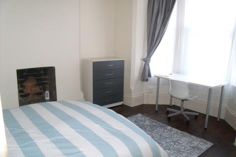 1 bedroom in a house share to rent, Alfreton Road, Nottingham NG7