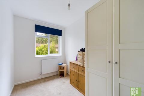 63 Oakengates, Bracknell, RG12 7QJ