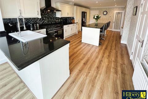 43 Meadow Way, Upminster, RM14 3AB