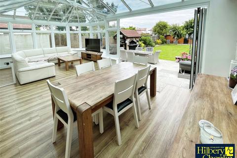 43 Meadow Way, Upminster, RM14 3AB
