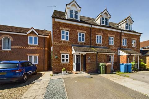 3 bedroom townhouse for sale, Darwin Drive, Driffield, YO25 5PF