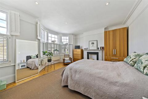 64 Gloucester Road, Richmond, TW9 3BX