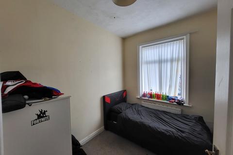 2 bedroom terraced house to rent, Prescott Street, Burnley, BB10