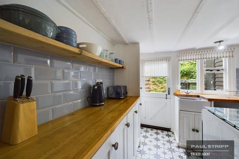 2 bedroom terraced house for sale, The Street, Sedlescombe, TN33