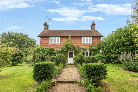 5 bedroom detached house to rent, Tapsells Lane, Wadhurst, East Sussex, TN5