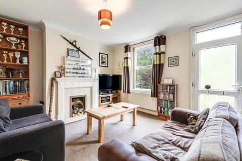 2 bedroom terraced house for sale, Ilkley Road, Otley, West Yorkshire, LS21