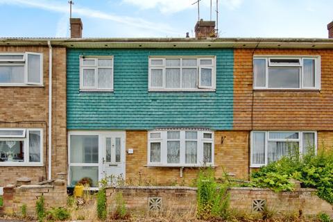 3 bedroom terraced house for sale, St Agnes Drive, Canvey Island SS8