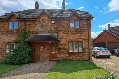 3 bedroom semi-detached house for sale, The Grange, Biggleswade SG18