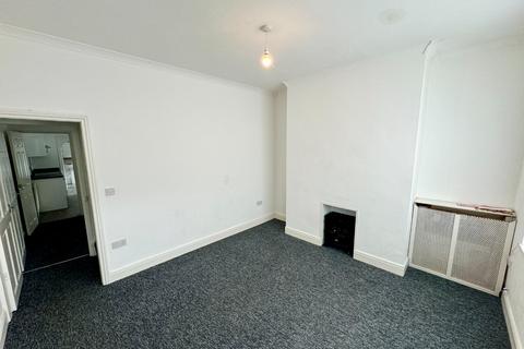 2 bedroom terraced house to rent, Darlington, Durham DL3