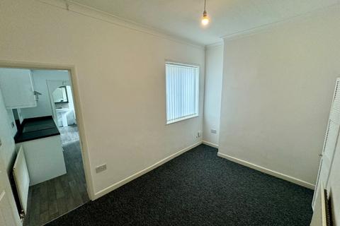 2 bedroom terraced house to rent, Darlington, Durham DL3