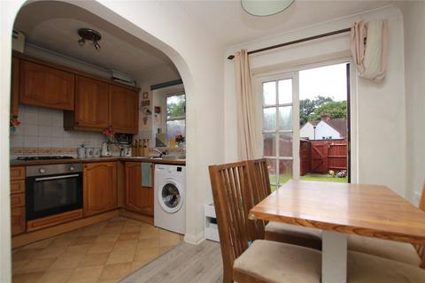 34 Bloomfield Close, Knaphill, Woking, GU21 2BL