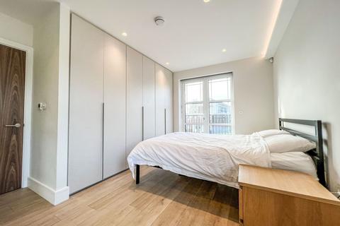 3 bedroom apartment to rent, Sanders Lane, Tamarind Court, NW7