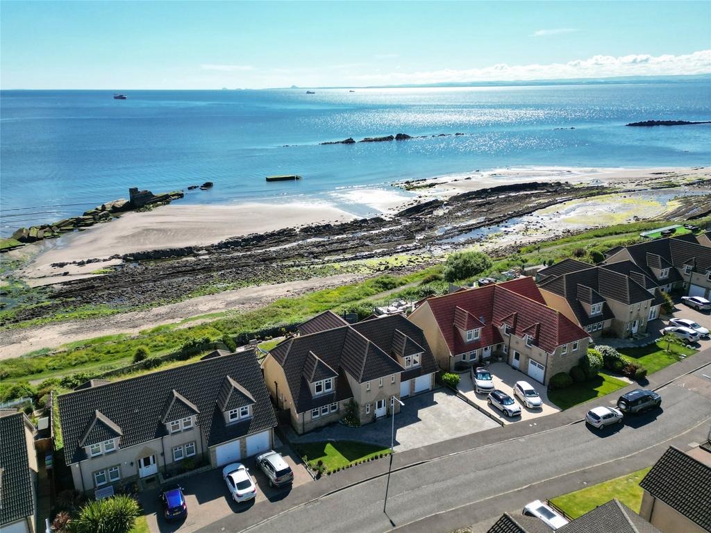 Craigfoot Walk, Kirkcaldy, Fife 4 bed detached house - £600,000