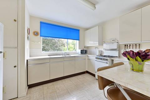 2 bedroom flat for sale, Daylesford Avenue, Putney, London, SW15