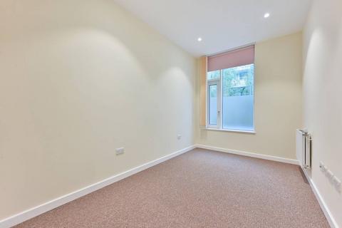 1 bedroom flat for sale, Spectrum Way, Wandsworth, London, SW18