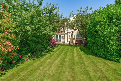 3 bedroom semi-detached house for sale, Glebe Road, Chalfont St. Peter, Gerrards Cross