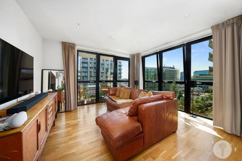 3 bedroom flat for sale, Mirabelle Gardens, London E20