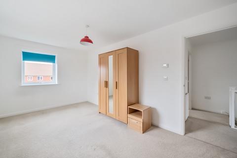 3 bedroom end of terrace house for sale, Trigg Crescent, Longhedge SP4