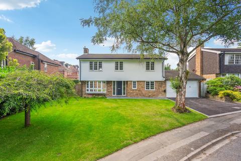 4 bedroom detached house to rent, Copperfields, Beaconsfield, HP9