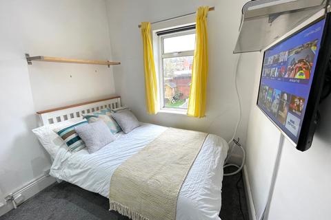 3 bedroom house share to rent, Emerson Road, Birmingham B17