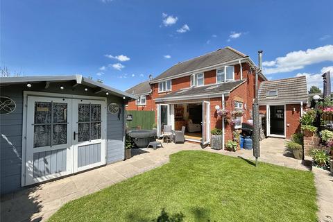 3 bedroom end of terrace house for sale, Windsor Drive, Westbury
