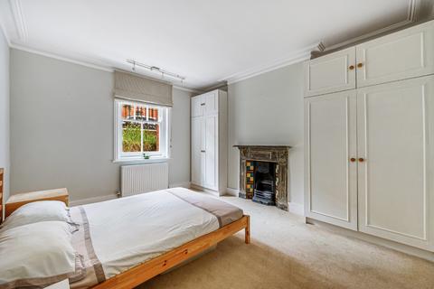 3 bedroom flat for sale, Gainsborough Mansions, Queen's Club Gardens, London, Greater London, W14 9RJ