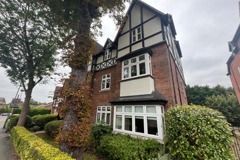 2 bedroom flat to rent, Station Road, Dorridge, Solihull, West Midlands, B93