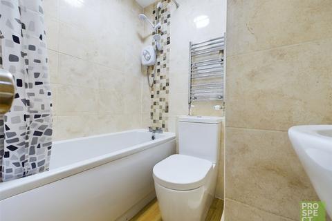 23 Broadhurst, Farnborough, GU14 9XA